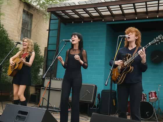 Folk Bitch Trio